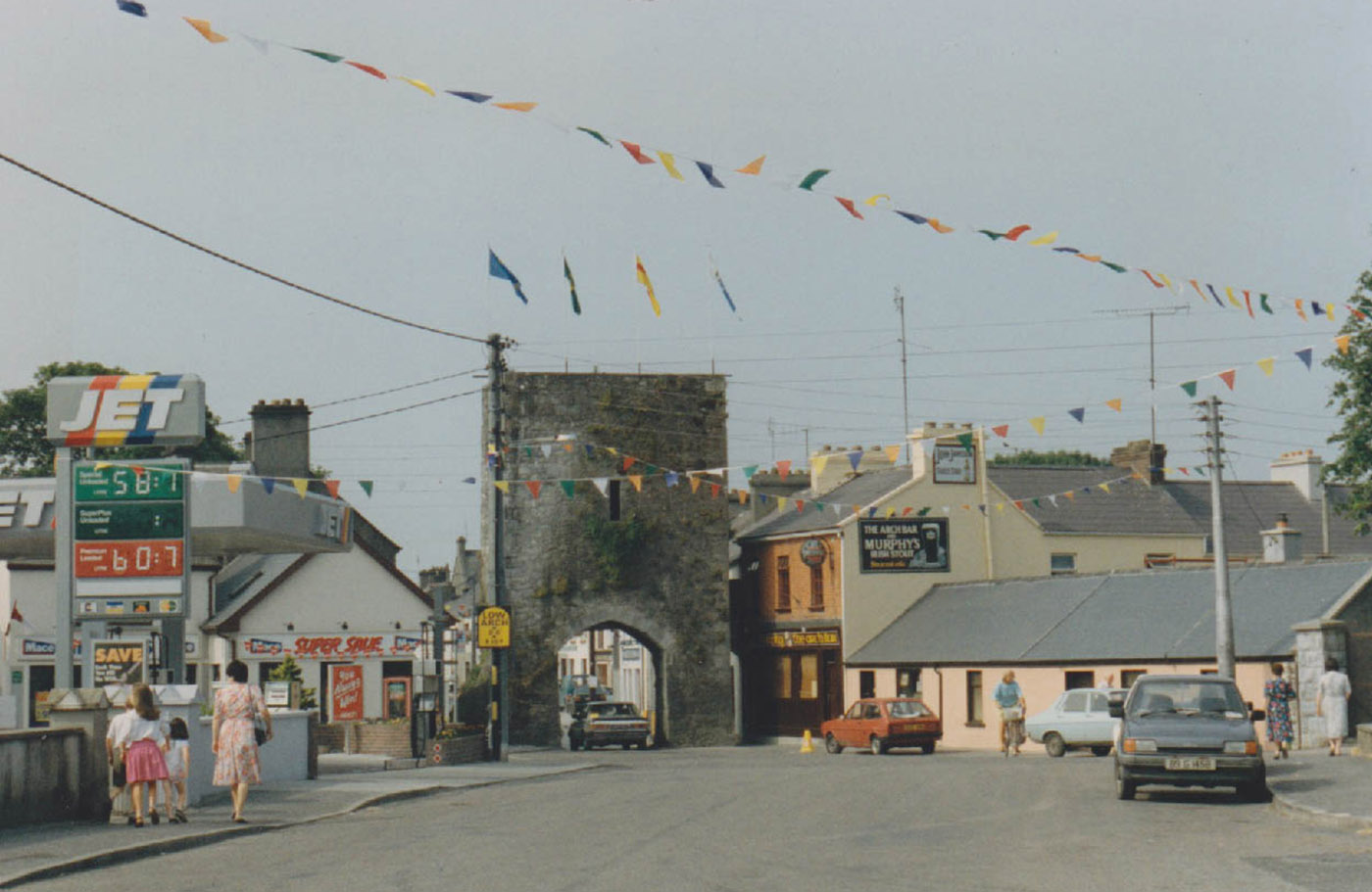 National Feile na nGael Finals in Athenry 1992 Slide background